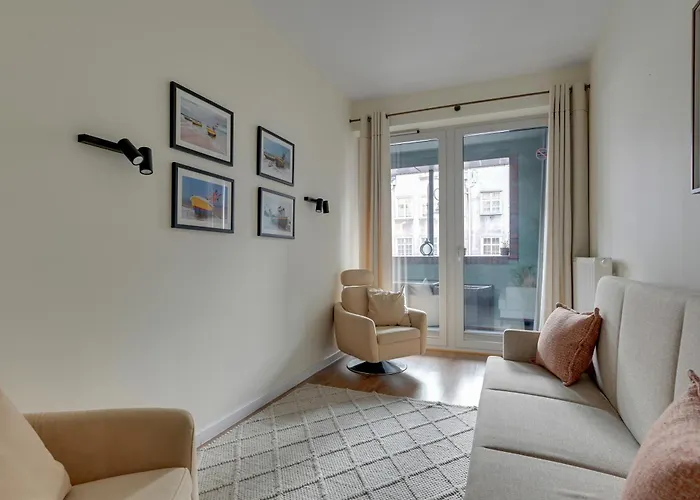 Old Town With Parking And Gym By Lion