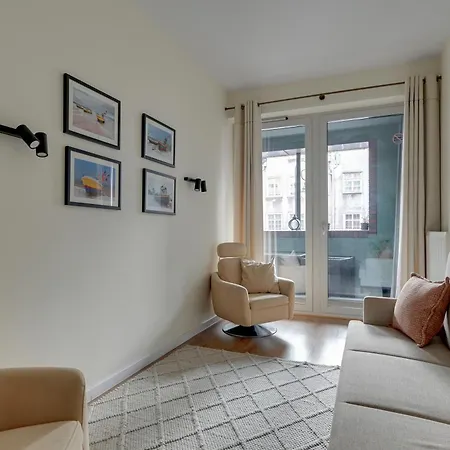 Old Town With Parking And Gym By Lion