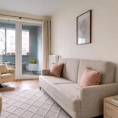 Old Town Story With Parking - Tandeta 1 By Lion Danzig