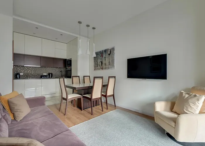 Old Town With Parking And Gym By Lion Danzig