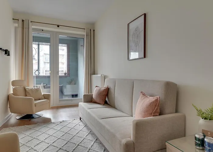 Old Town With Parking And Gym By Lion *