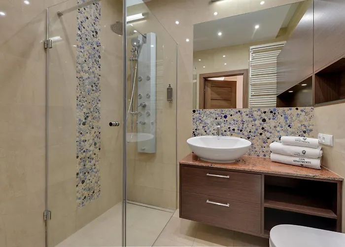 Old Town With Parking And Gym By Lion