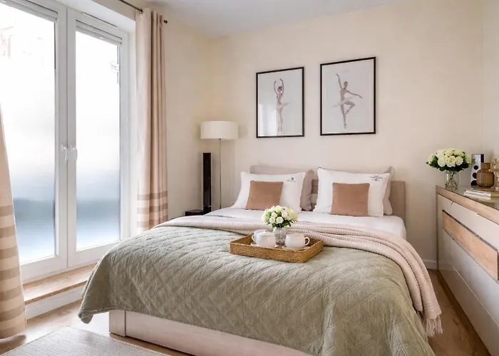 Old Town Story With Parking - Tandeta 1 By Lion Danzig